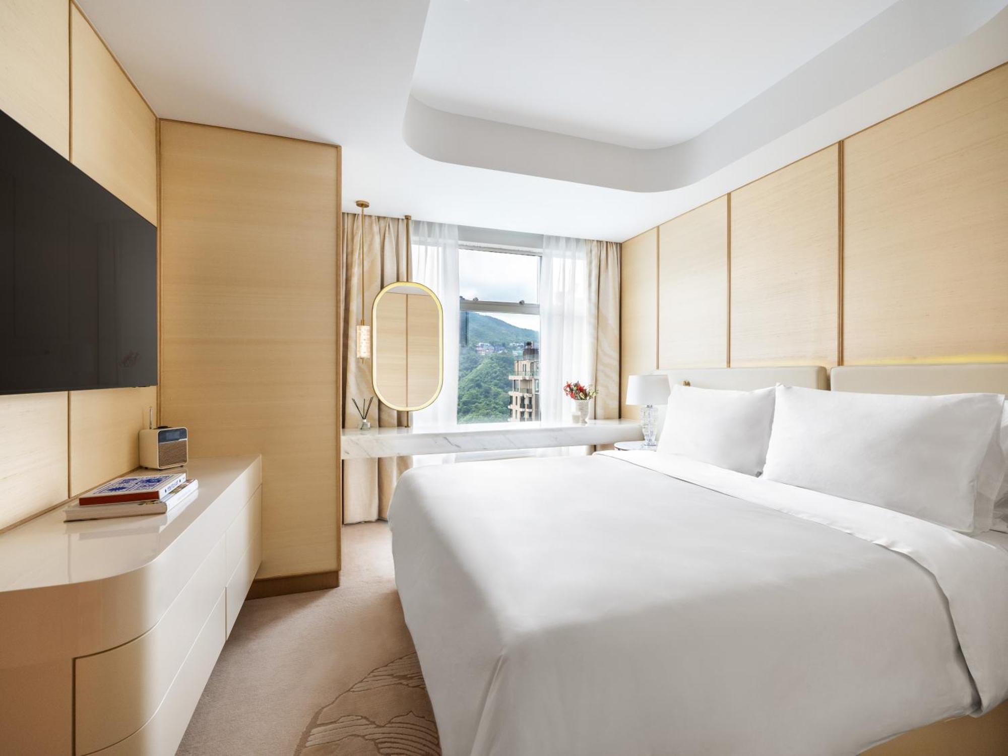 Lanson Place Causeway Bay, Hong Kong Exterior photo
